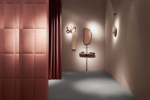 CONMS_RECIBIDOR_MARMOL_SAHARA_NOIR_AMBIENTE